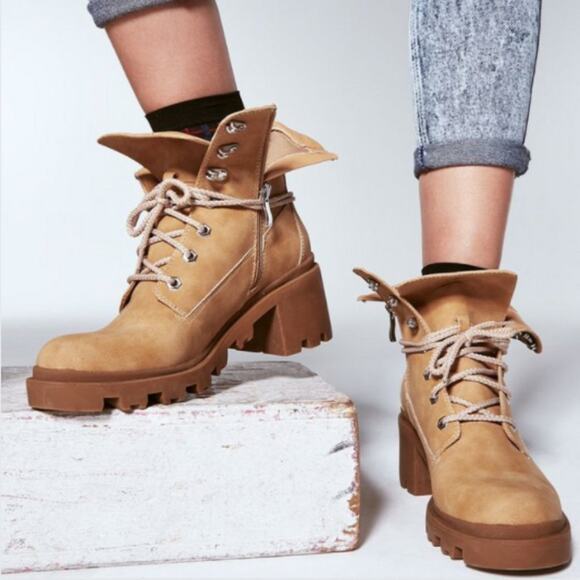 MADDEN GIRL ANKLE BOOTS  size 8.5 - Picture 6 of 12